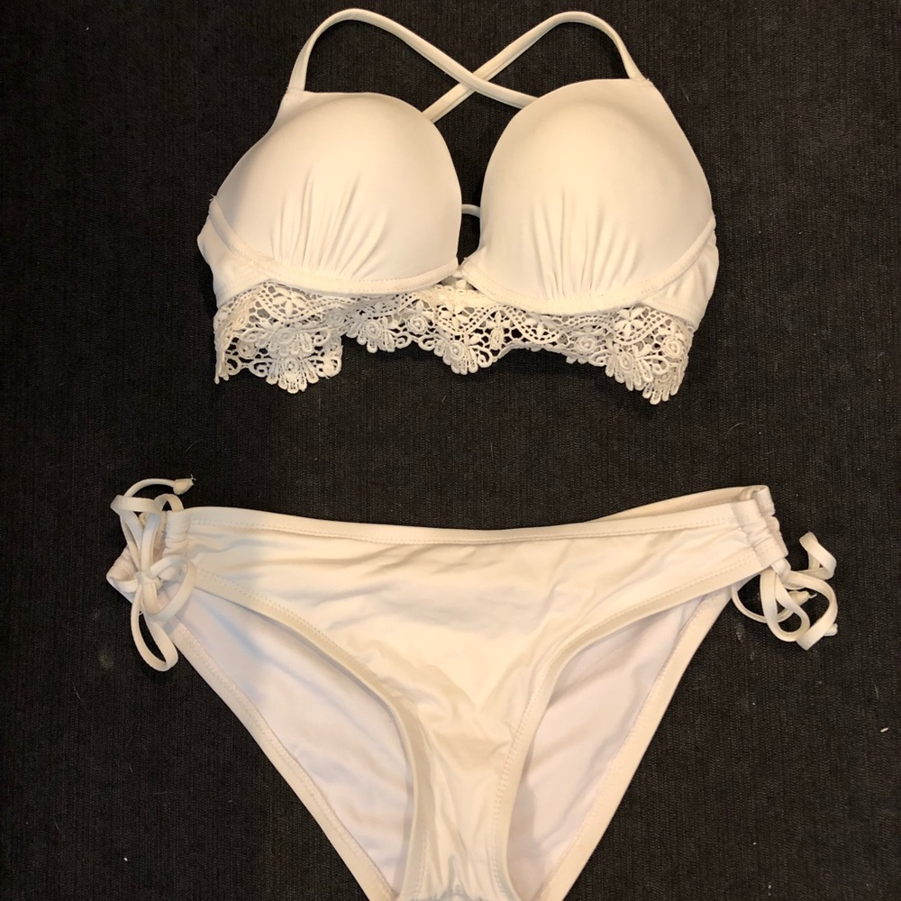White Mossimo bathing suit set